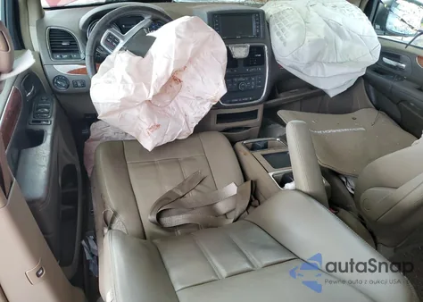 2013 Chrysler Town & Country Touring z USA, uszkodzony, nr VIN 2C4RC1BG1DR509055